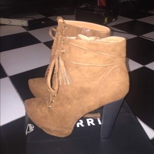 Torrid Size 9 wide suede booties